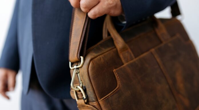 Rendelj táska webáruházból karácsonyi ajándékot! táska webáruház