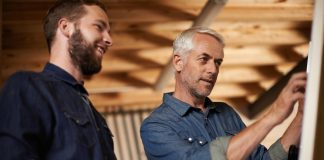 Fogd a söröm, bővítem a házat! férfi munka