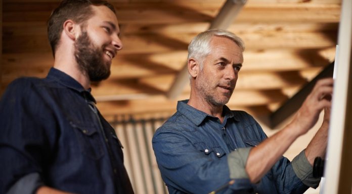 Fogd a söröm, bővítem a házat! férfi munka